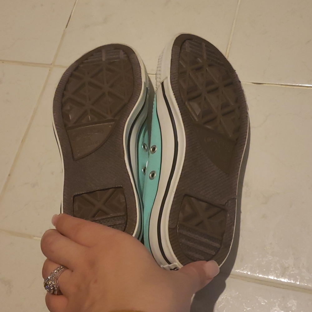 Converse - Picture 4 of 4